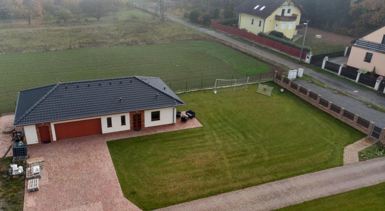 Apartman Uprostred Trojuhelniku Praha - Karlovy Vary - Plzen Kolesovice Екстер'єр фото